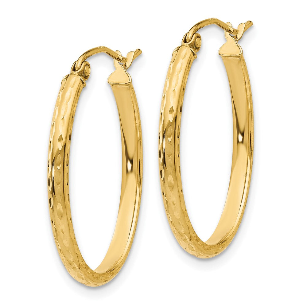 10k Yellow Gold 19.5 mm Lightweight Diamond-cut Oval Hoop Earrings (1.07 grams)