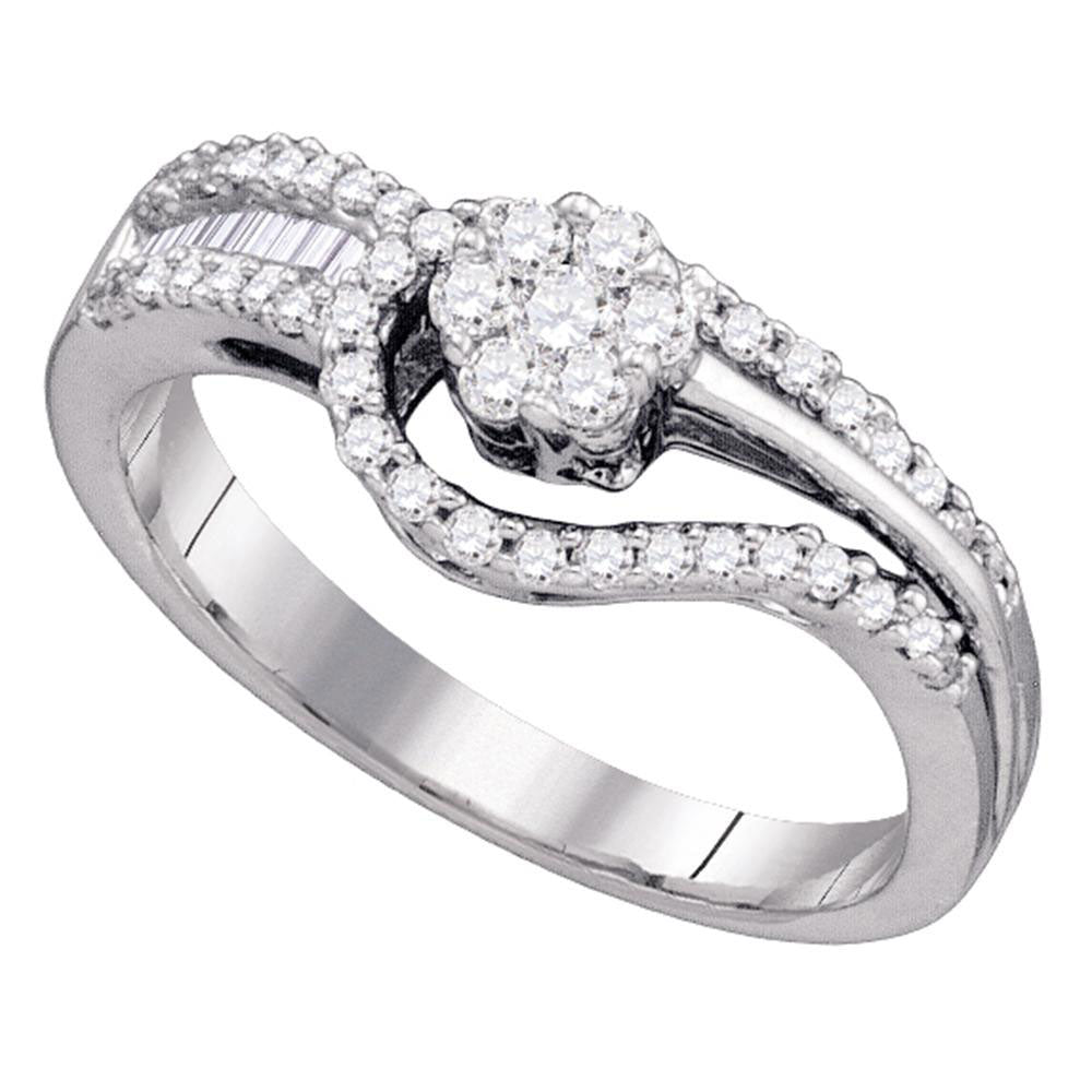 10Kt White Gold 1/2Ct-Dia Flower Fashion Ring (2.63 grams)