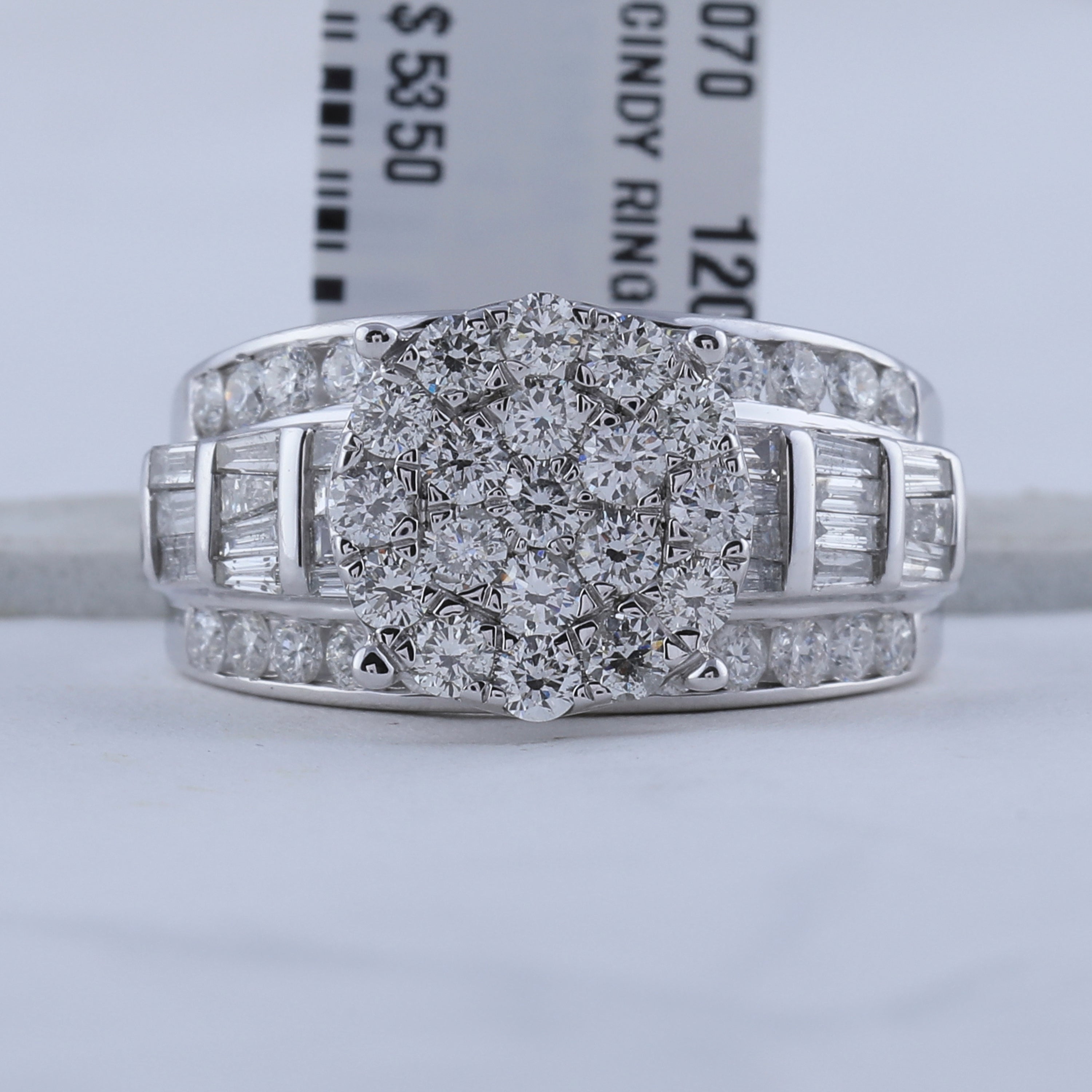 10Kt White Gold 2Ctw Cindy Ring-S8 (6.12 grams)