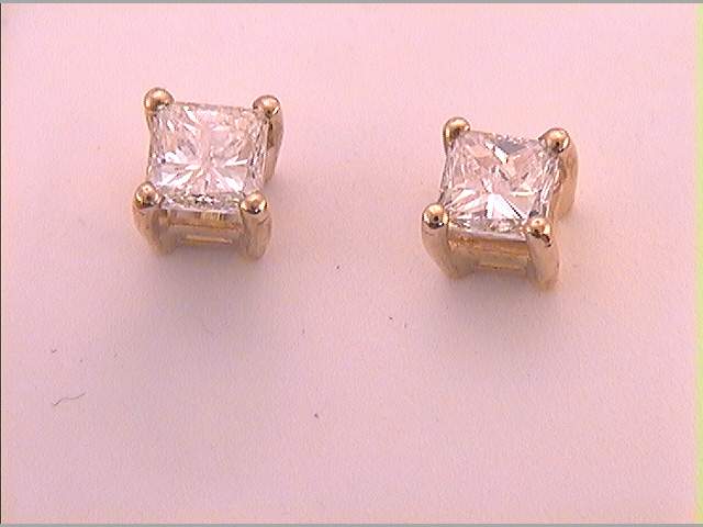 10Kt Yellow Gold 5/8Ct-(Sup) Princess Studs Solitaire Earring