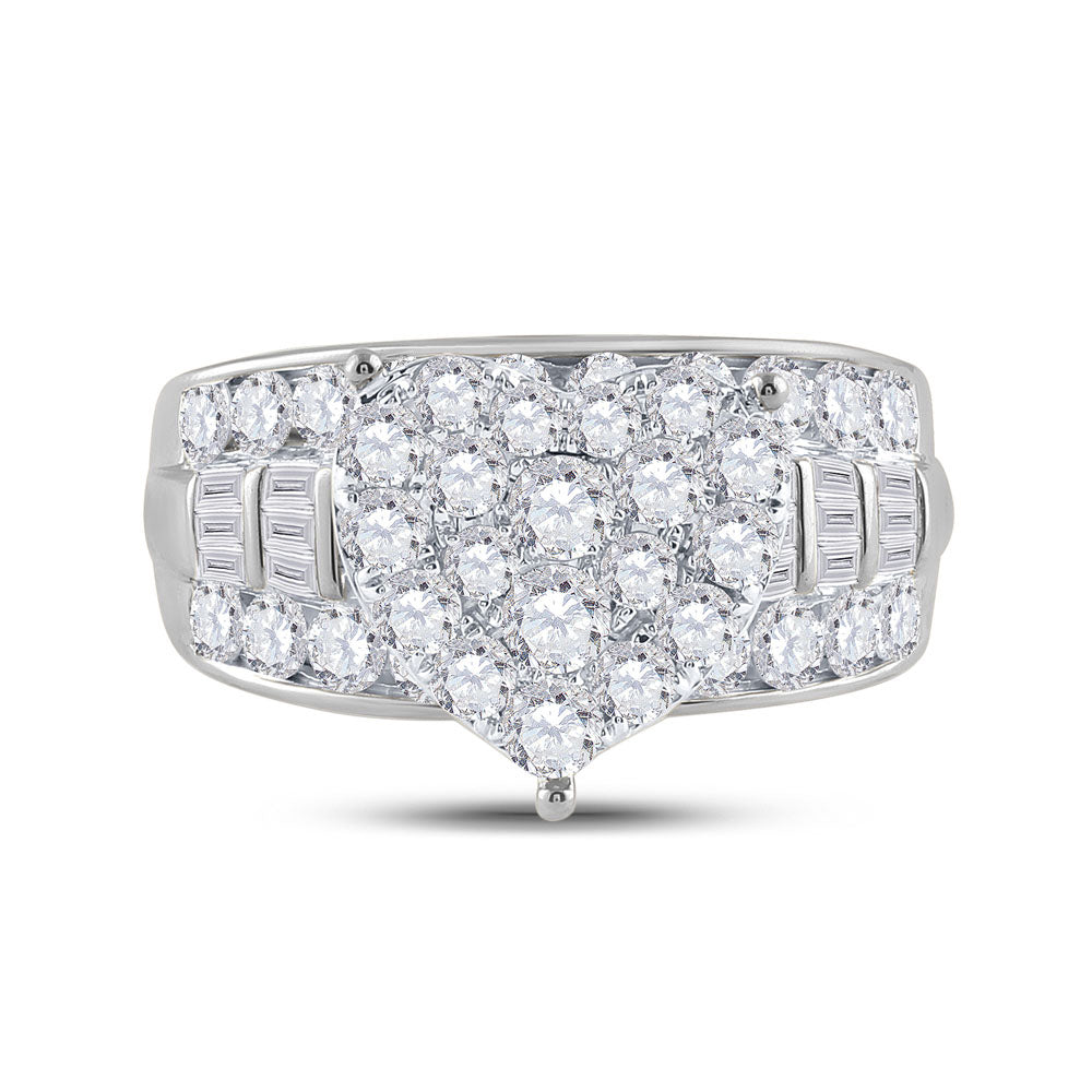10Kt White Gold 2Ct-Diamond Cindy Heart Ring (5.08 grams)