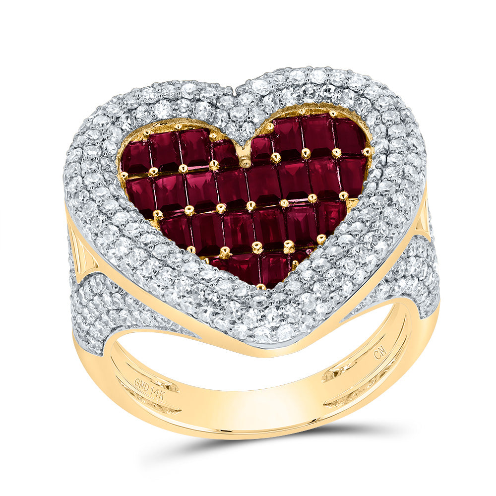 1 5/8Ctw-Nat Diamond 1/20Ctw-Rd-Ru,1 1/2Ctw-Bag-Ru, Nat Gem Heart Ring (6.61 grams)