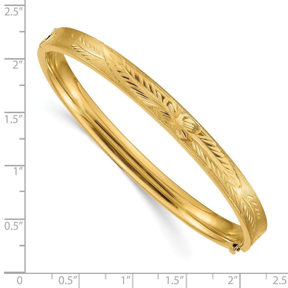 14k Yellow Gold 6 mm 4/1 Diamond-cut Concave Hinged Bangle Bracelet (7.28 grams)