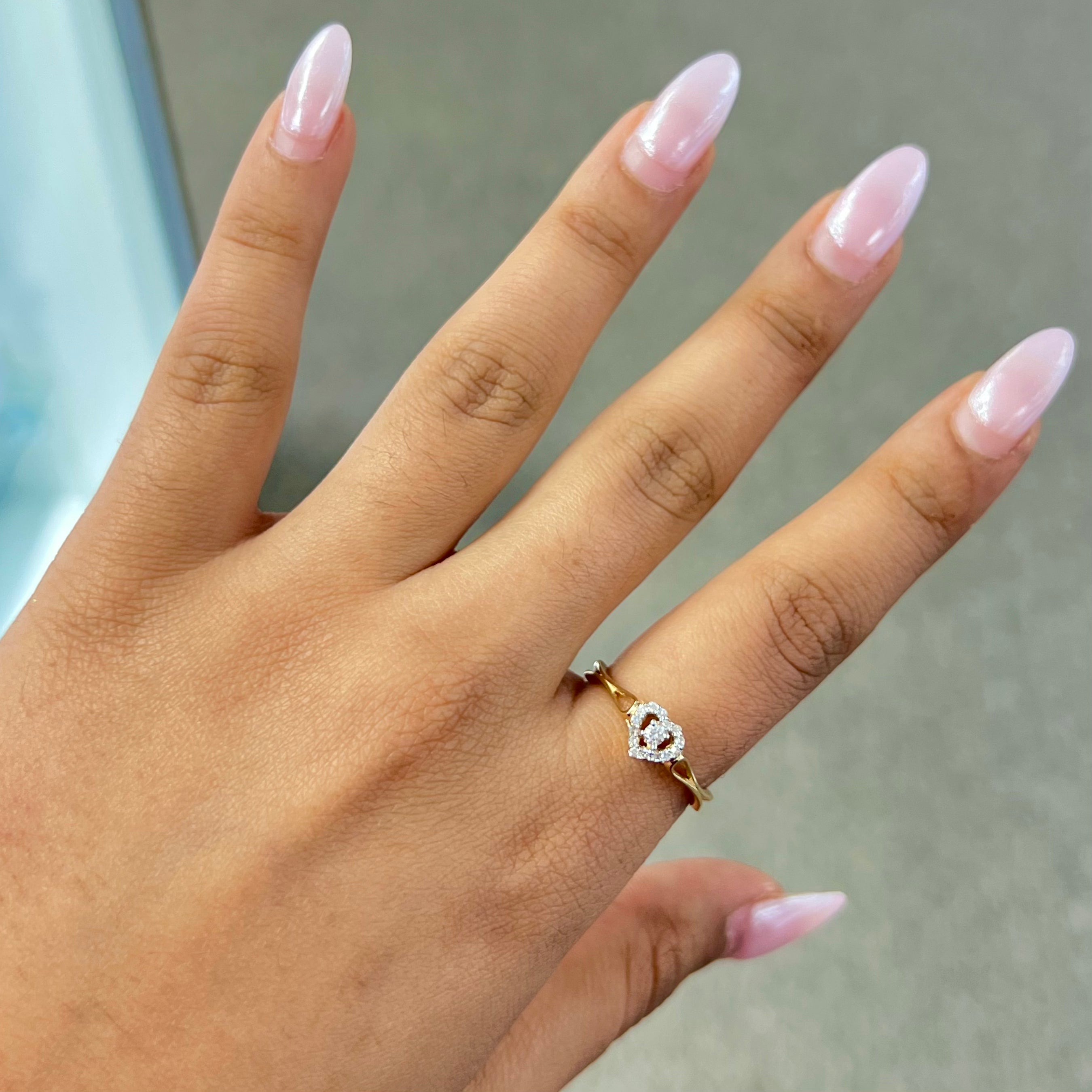 Gold Heart Promise Ring 1/8 Cttw Round Natural Diamond Womens (1.49 grams)