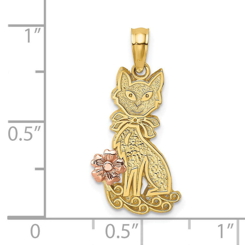 14k Two-tone 10.6 mm Two-Tone Sitting Cat w/ Bow and Flower Charm (0.98 grams)