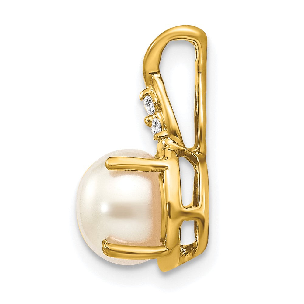 14k FWC Pearl and Diamond Pendant (1.02 grams)