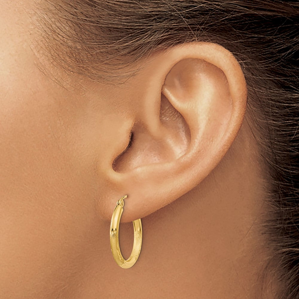 14k Yellow Gold 20 mm Round Hoop Earrings (1.29 grams)