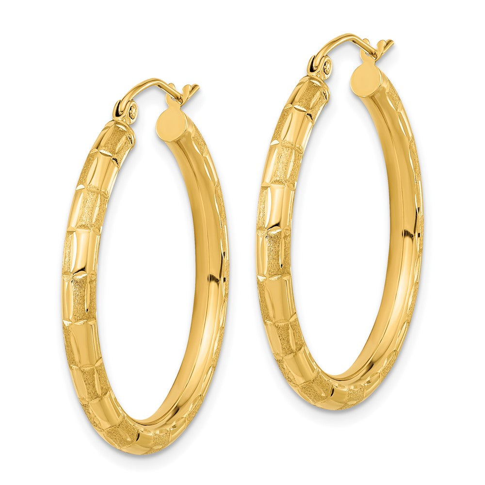 14k Yellow Gold 30.41 mm Polished Satin and Diamond-cut Hoop Earrings (2.3 grams)