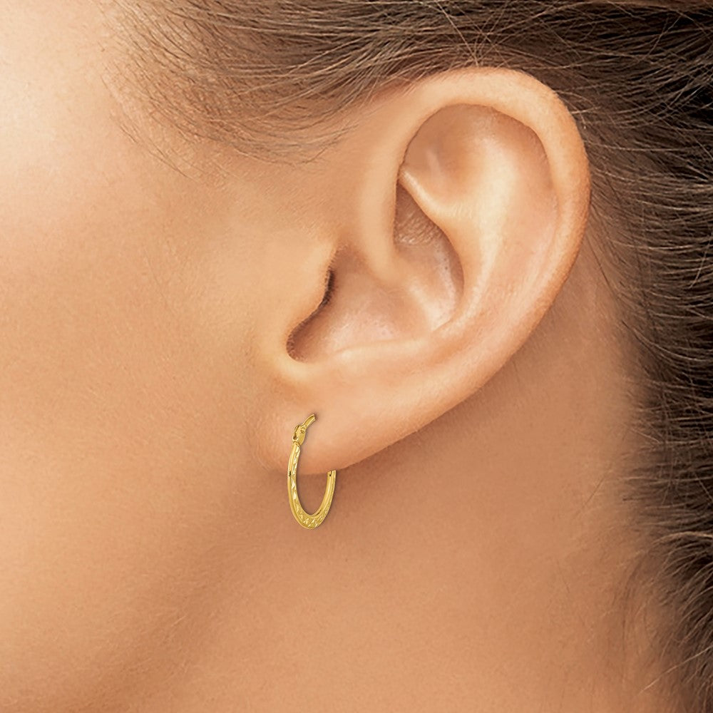 14k Yellow Gold 14.2 mm Gold Polished and Diamond-cut Hoop Earrings (0.79 grams)