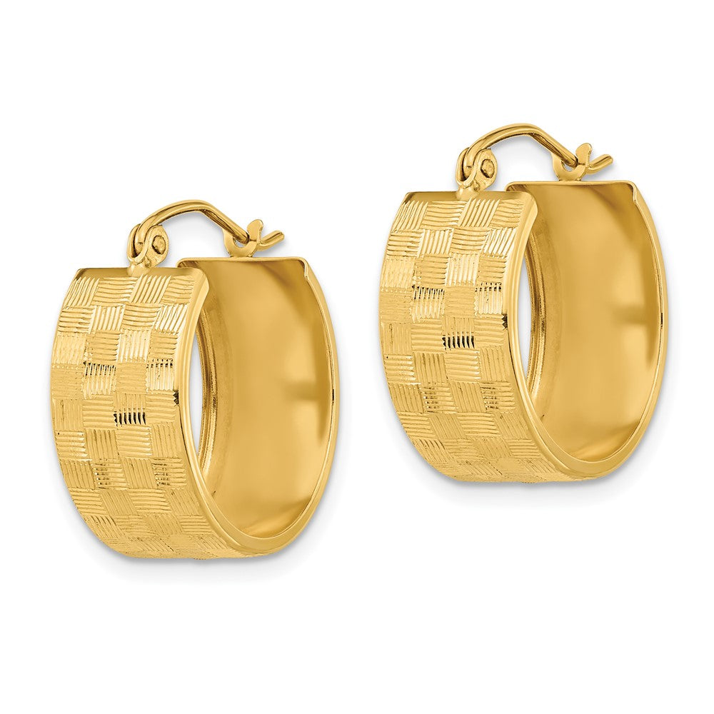 14k Yellow Gold 17.73 mm Diamond-cut Hoop Earrings (1.9 grams)