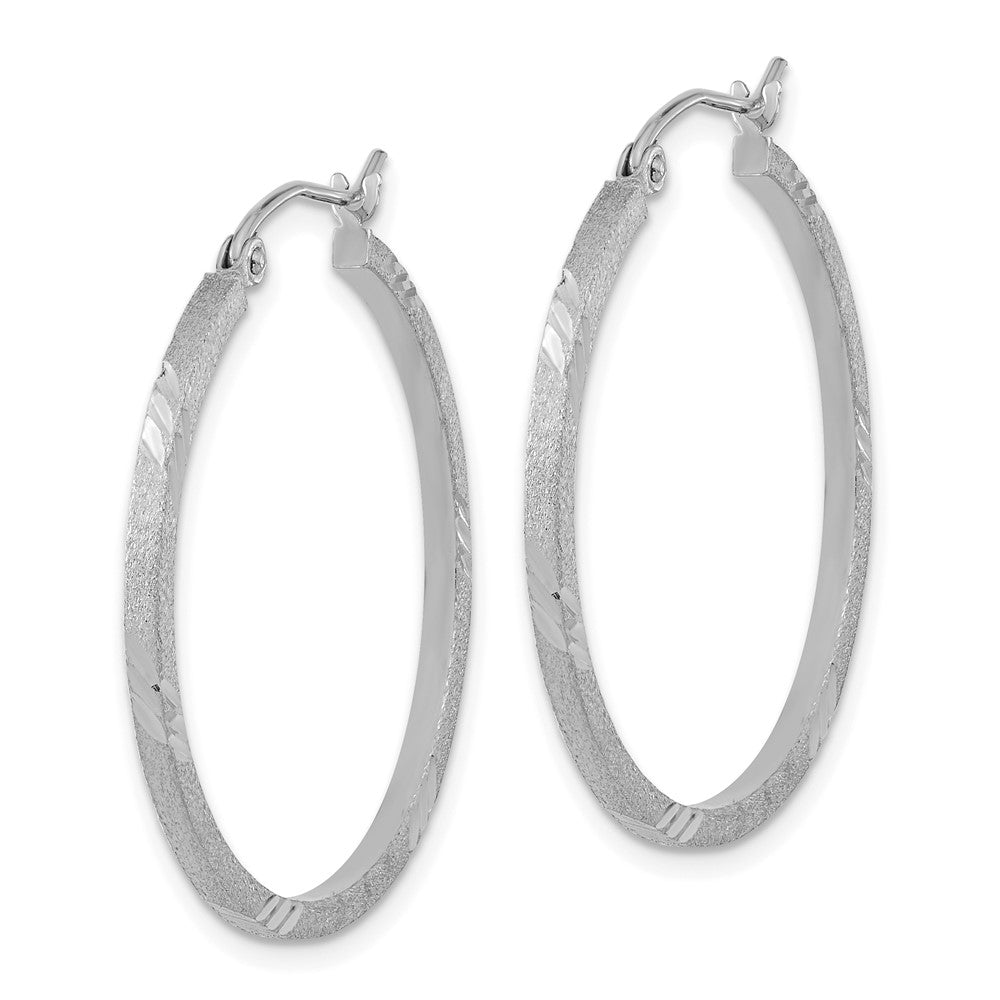 14k White Gold 29.7 mm Satin Diamond-cut Square Tube Hoop Earrings (1.99 grams)