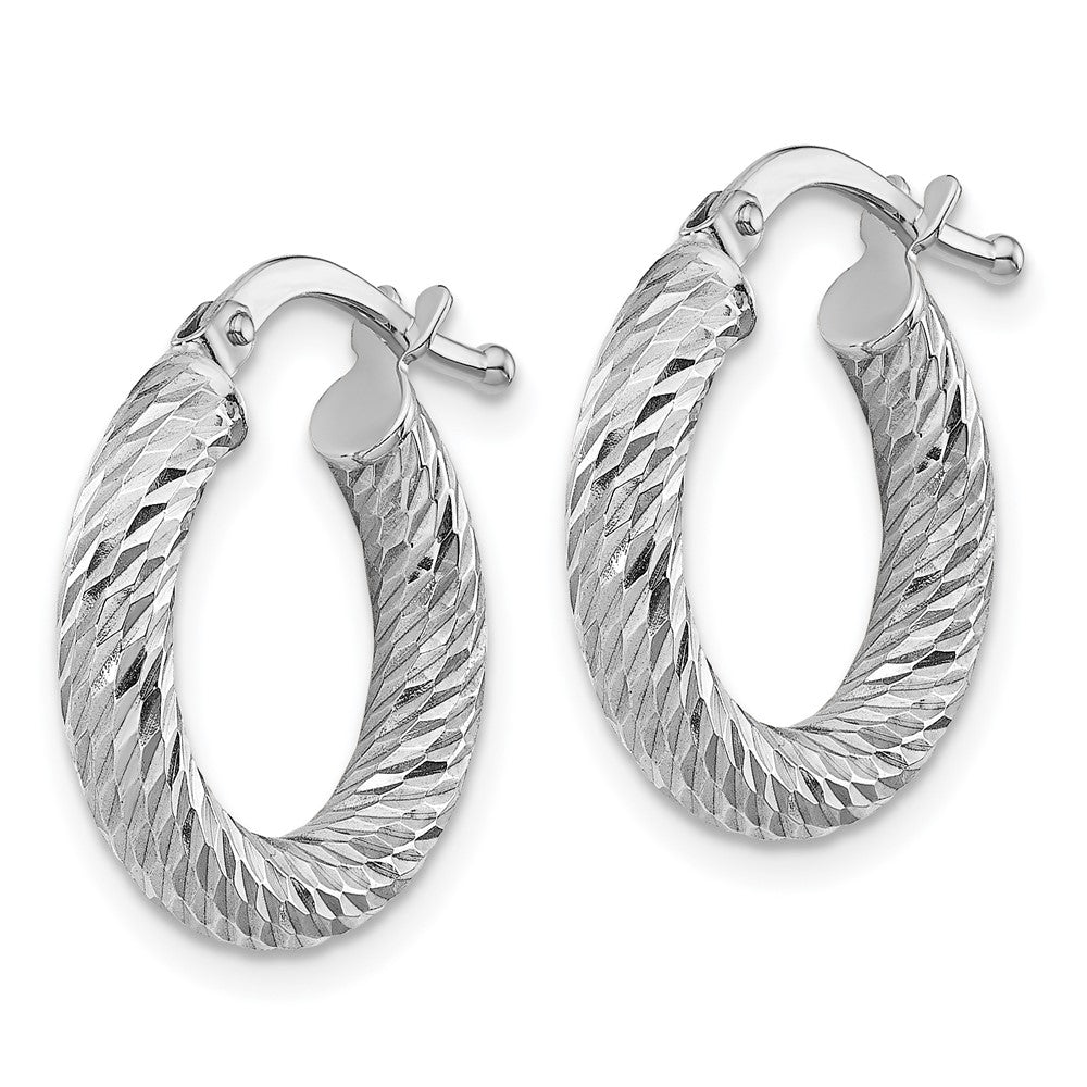 14k White Gold 16 mm Diamond-cut Round Hoop Earrings (1.47 grams)