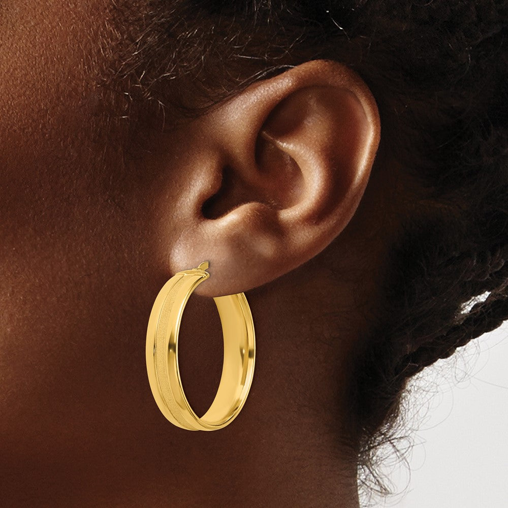 14k Yellow Gold 30 mm Satin and Polished Hoop Earrings (4.08 grams)