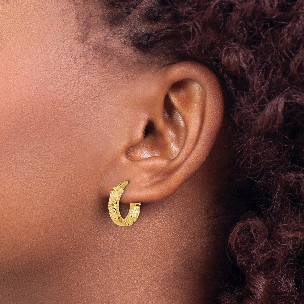 14k Yellow Gold 15.5 mm Diamond Cut Hoop Earrings (2.36 grams)