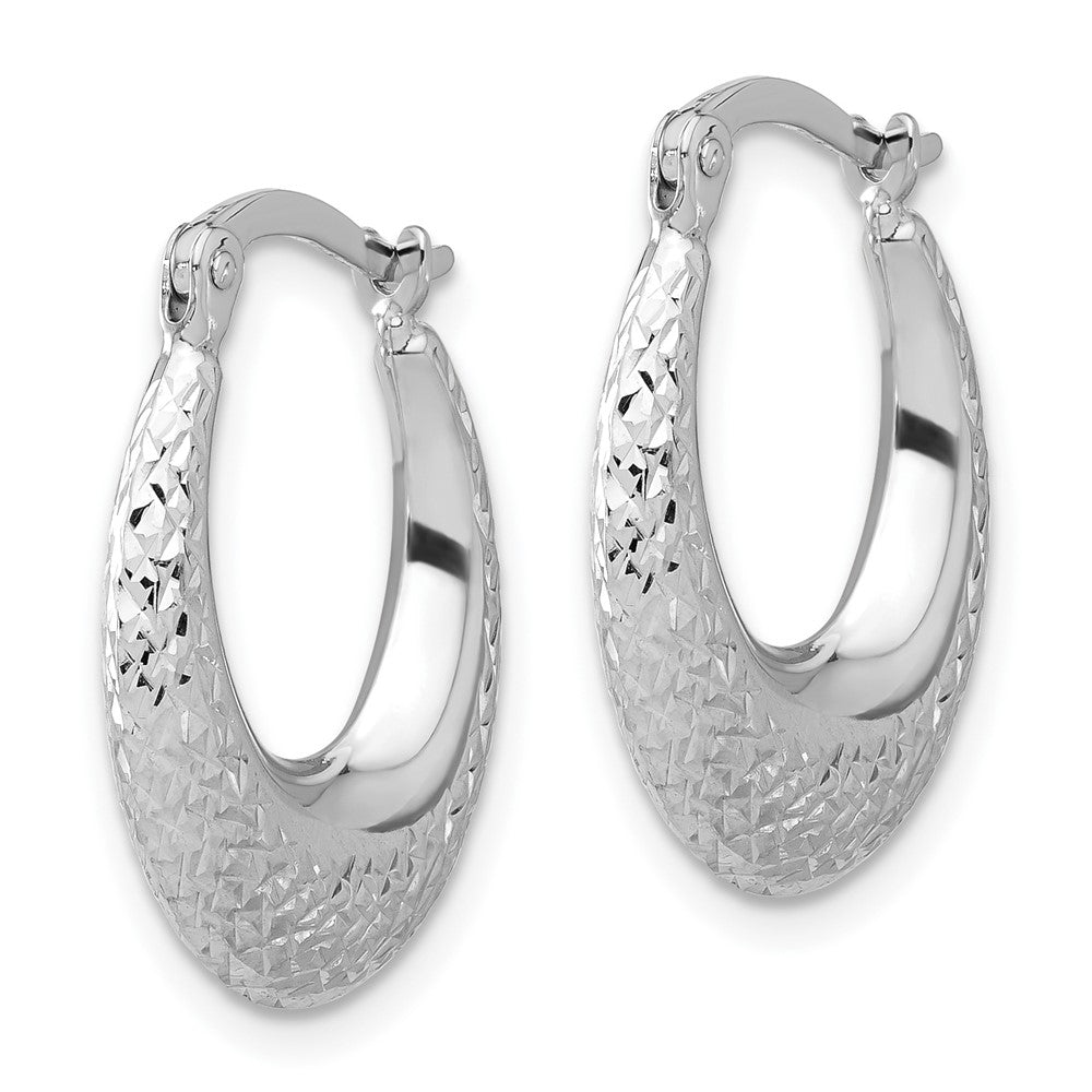 14k White Gold 16.5 mm Polished and Diamond-cut Hoop Earrings (1.4 grams)