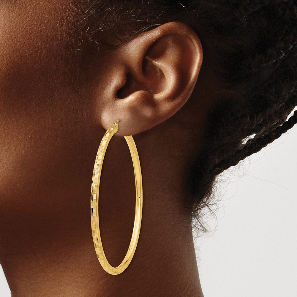 14k Yellow Gold 3 mm Diamond-cut Hoop Earrings (4.43 grams)