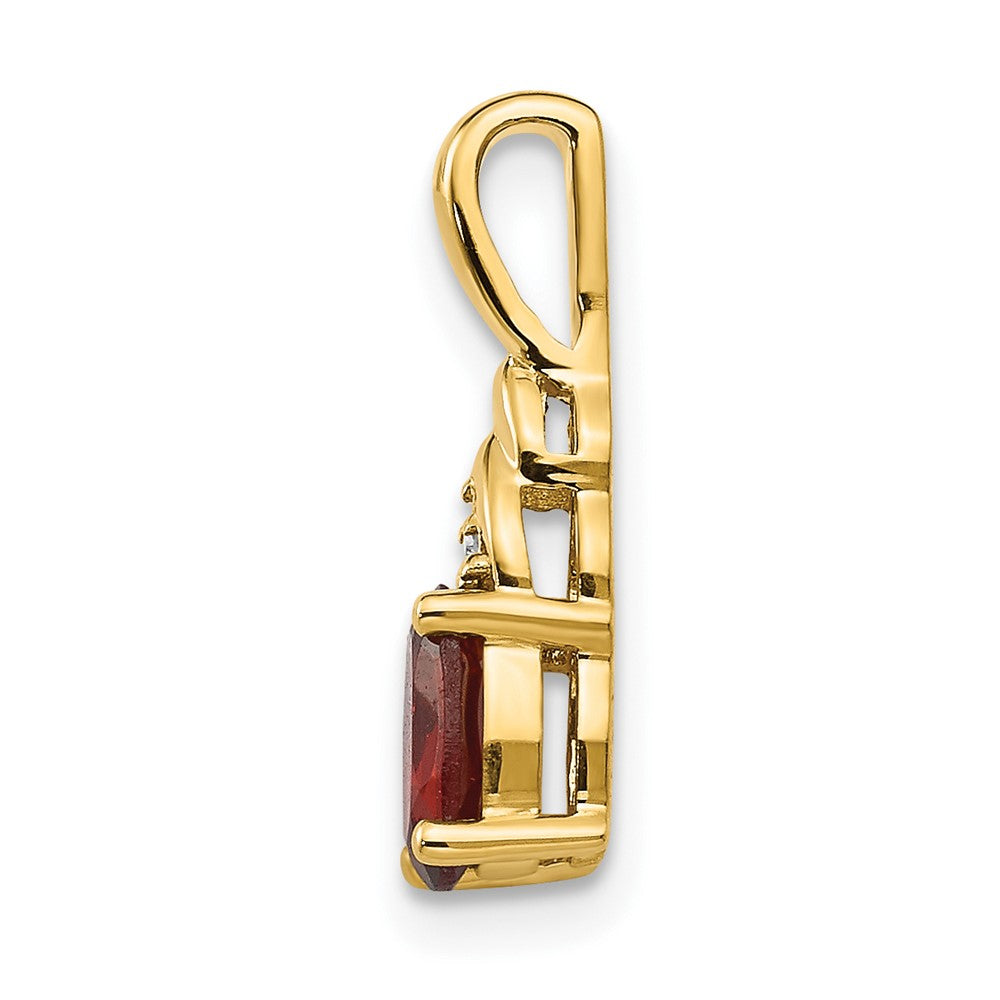 14k Garnet and Diamond Pendant (0.6 grams)