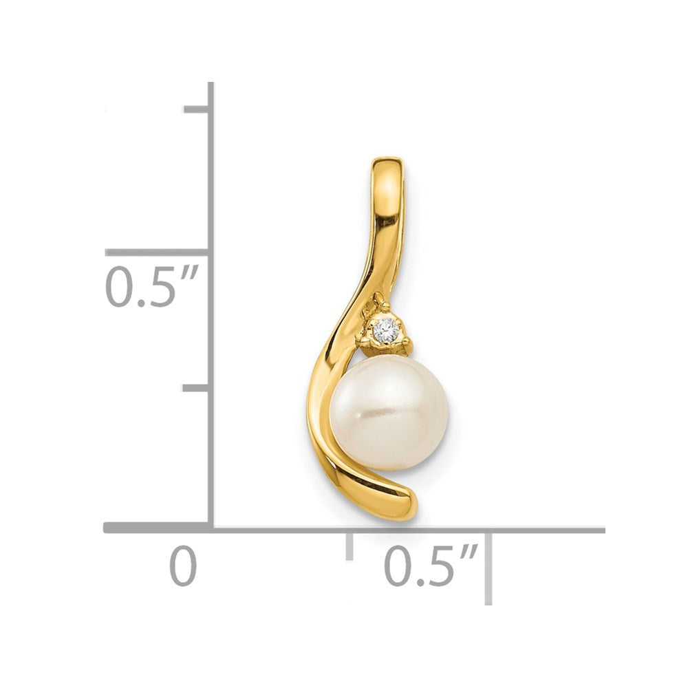 14k FW Cultured Pearl and Diamond Pendant (0.6 grams)