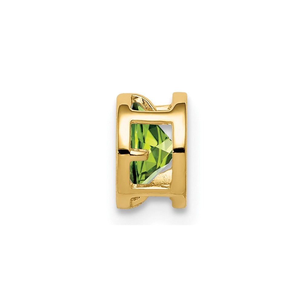 14k 5mm Peridot bezel pendant (0.13 grams)