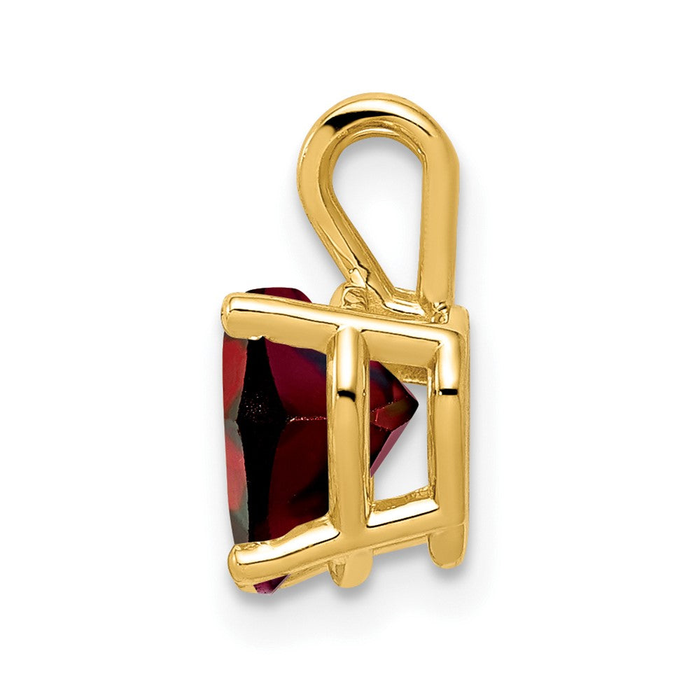 14k 7mm Heart Garnet pendant (0.44 grams)