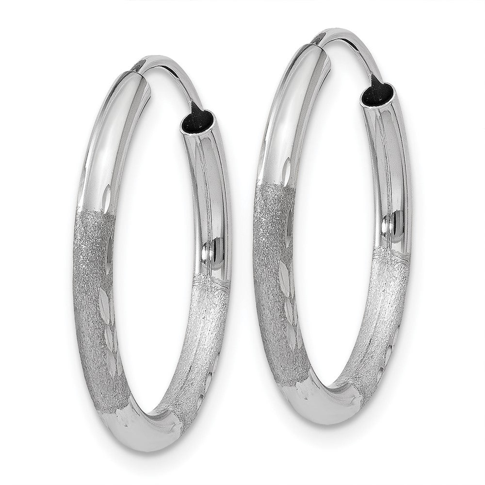 14k White Gold 18 mm Diamond-cut Endless Hoop Earrings (0.94 grams)