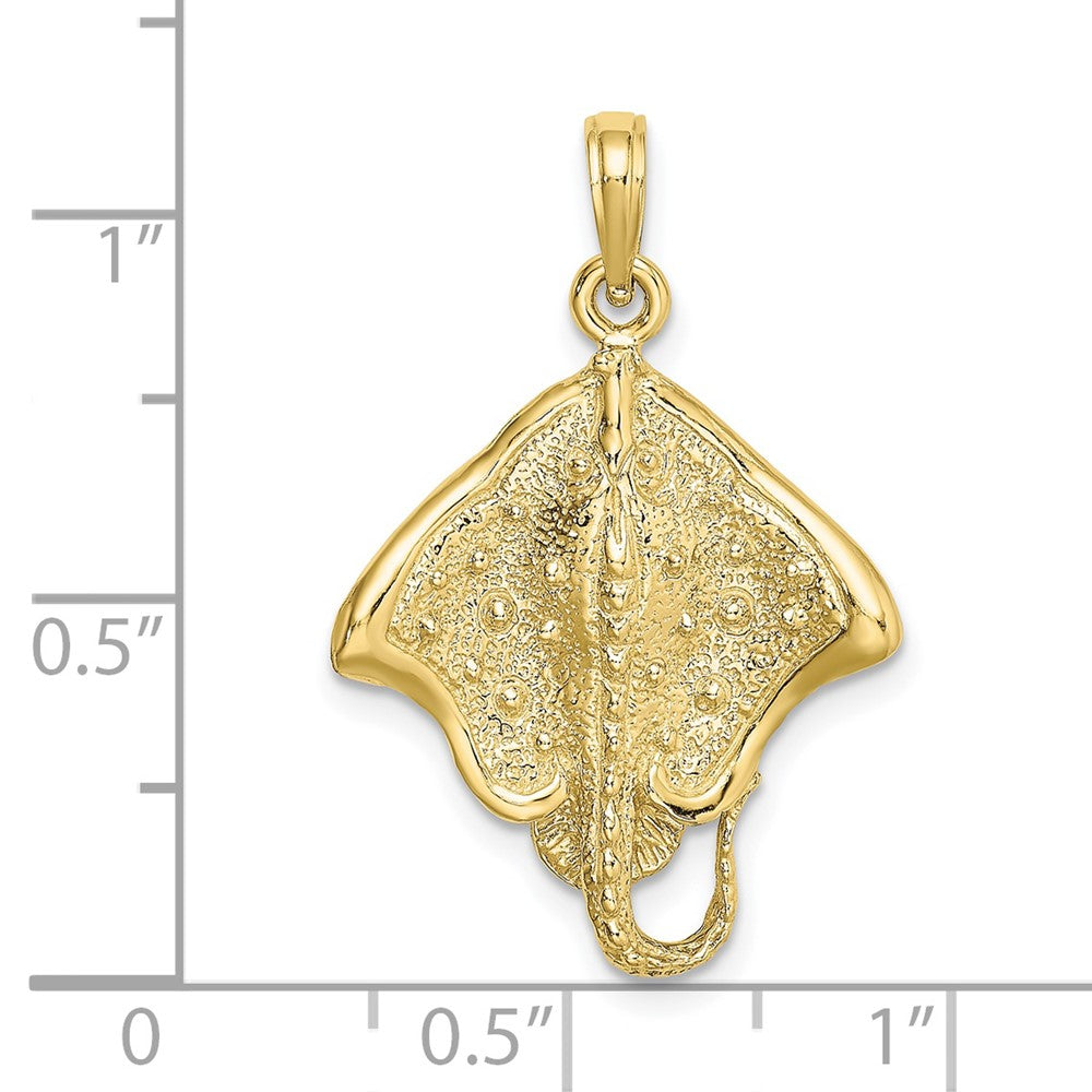 10k Yellow Gold 19.6 mm Stingray W/ Polished Edge Charm (2.27 grams)