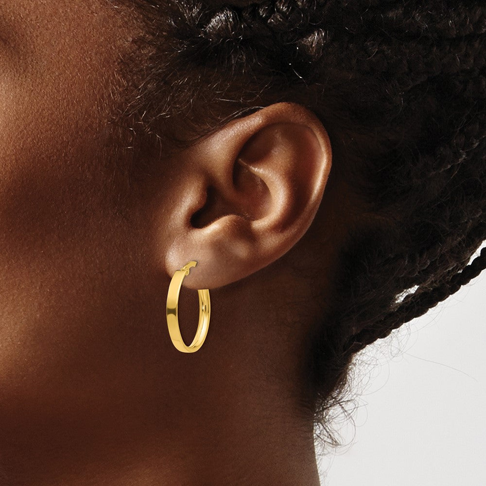 10k Yellow Gold 17 mm Oval Hoop Earrings