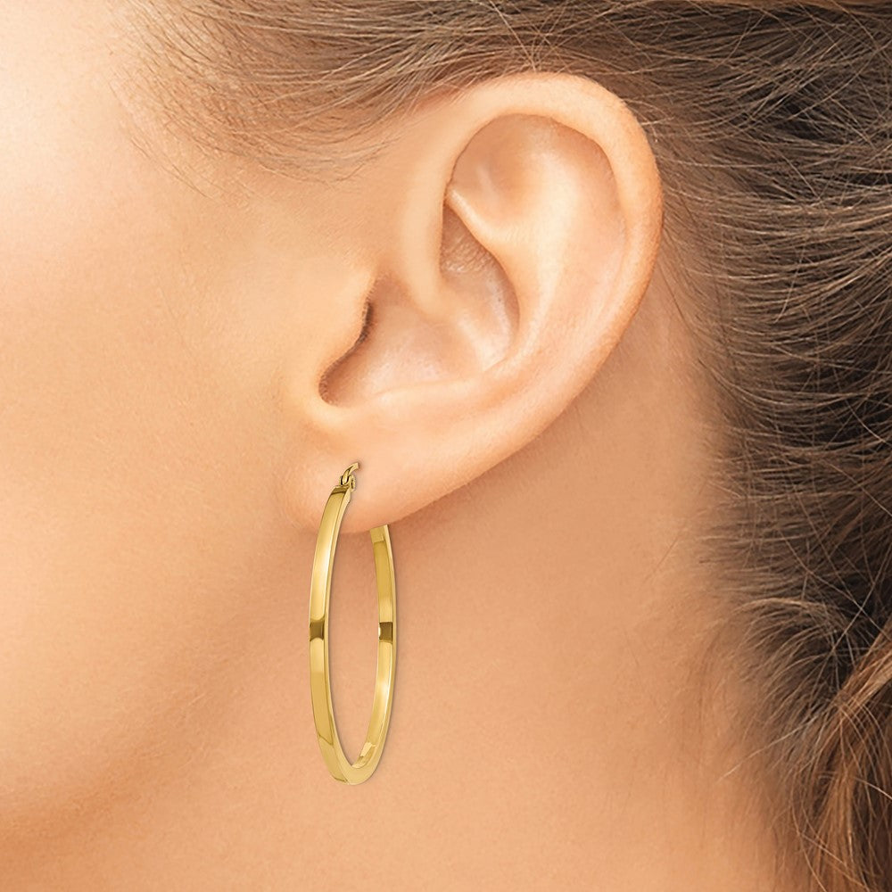 10k Yellow Gold 2 mm Square Tube Hoop Earrings (2.34 grams)