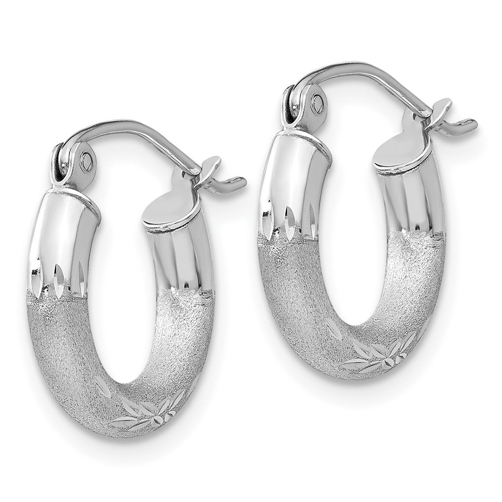 10k White Gold 14 mm Round Hoop Earrings (0.86 grams)