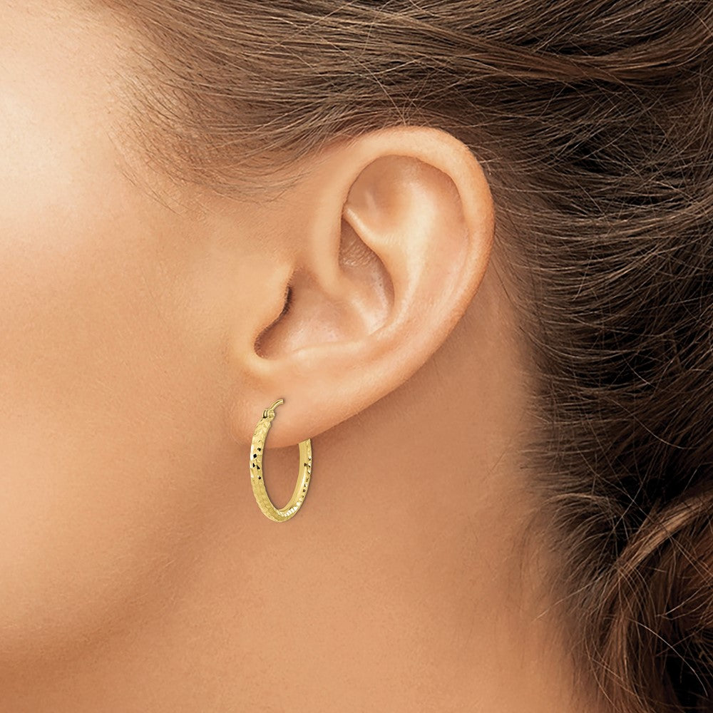 10k Yellow Gold 19.9 mm Round Tube Hoop Earrings (0.91 grams)