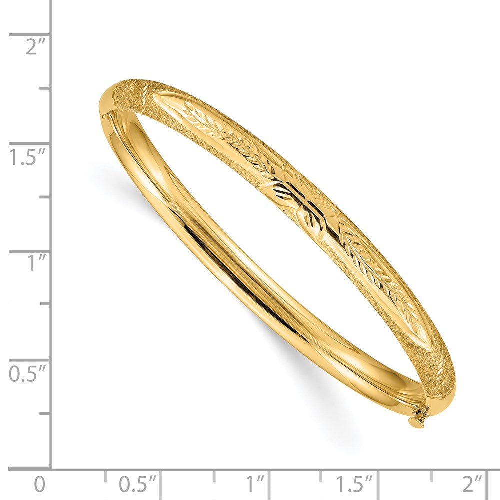 14k Yellow Gold 5 mm Florentine Hinged Baby Bangle (3.71 grams)