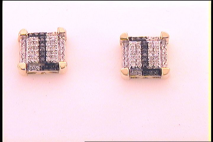 10Kt Yellow Gold 1/6Ct-Dia Black Diamond Earrings (1.63 grams)