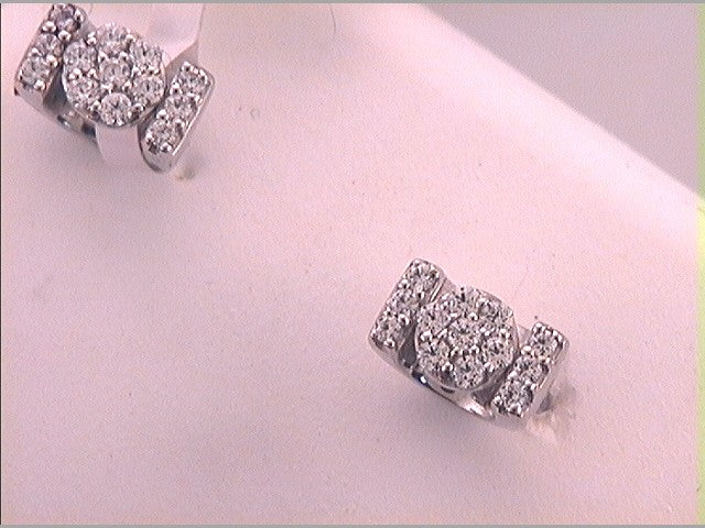 10Kt White Gold 1/4Ctw-Dia Gift Earrings (2.14 grams)