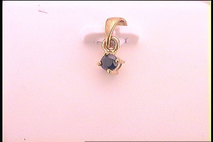 10Kt Yellow Gold 1/8Ct-Dia  Black Diamond Pendant (0.32 grams)