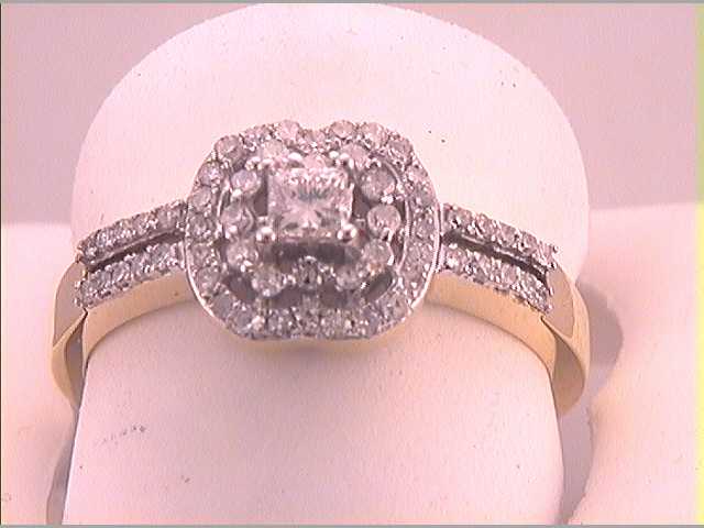 10Kt Yellow Gold 1/2Ctw-Dia Engagement Ring (2.63 grams)