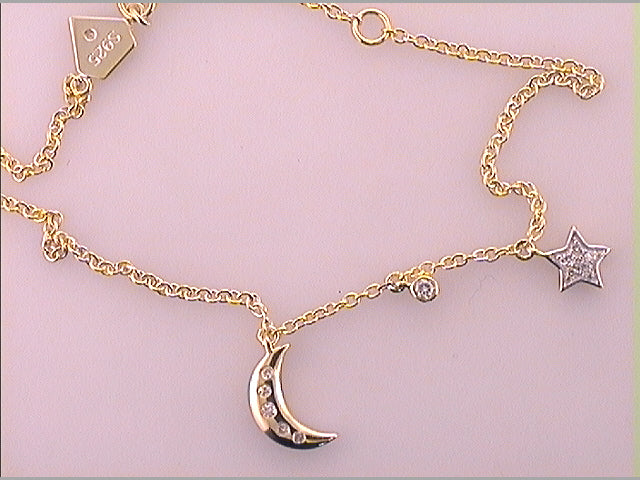 Sterling Silver 1/12Ctw- Dia Cn Moon And Star Bracelet (1.87 grams)