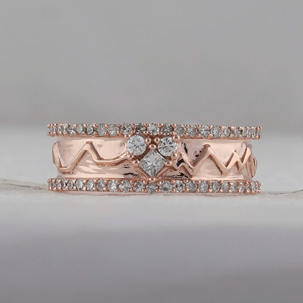 1/2Ctw-Diamond Fashion Ring (4.92 grams)