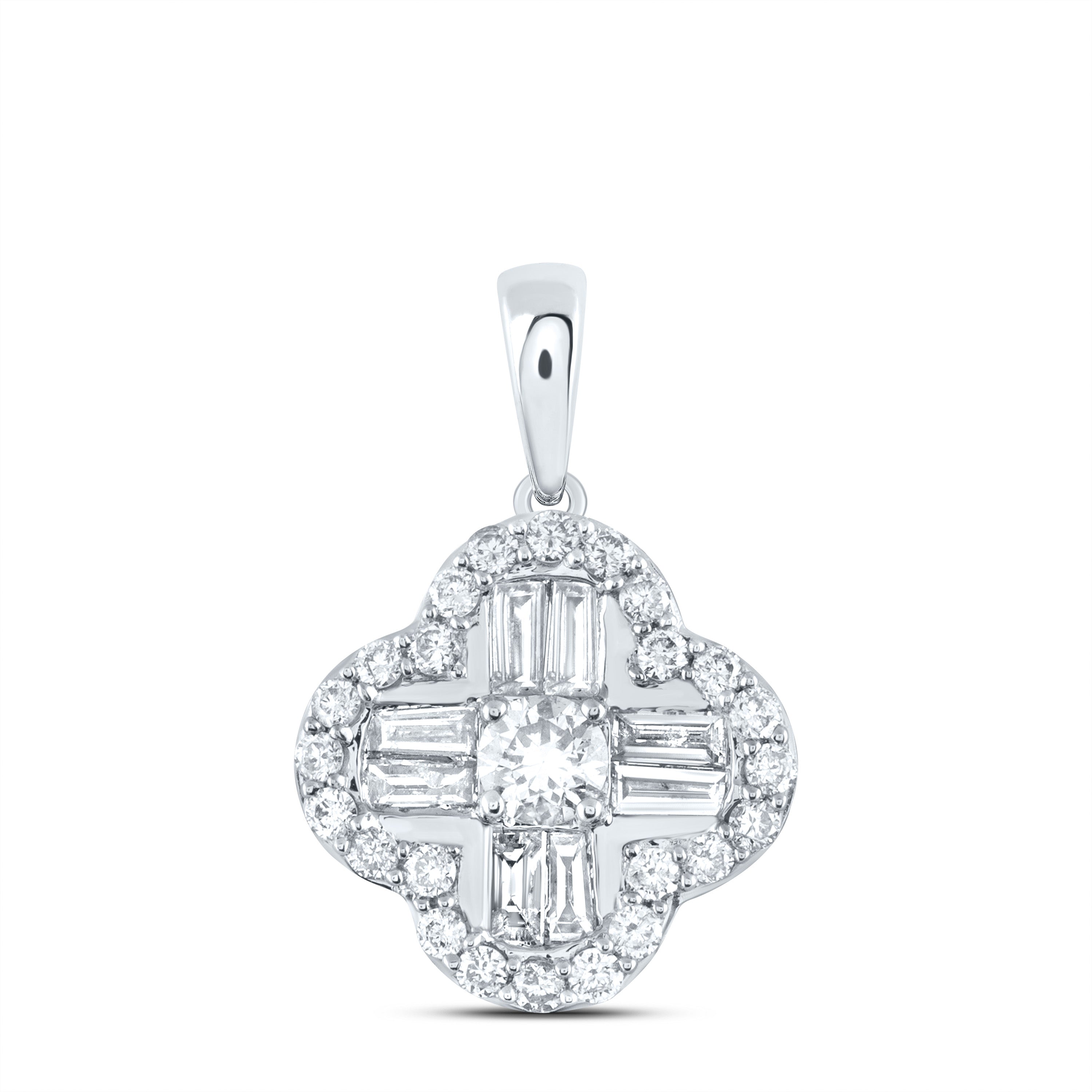 1/2Ctw-Nat Dia Nk Gift Clover Pendant  (0.9788 grams)