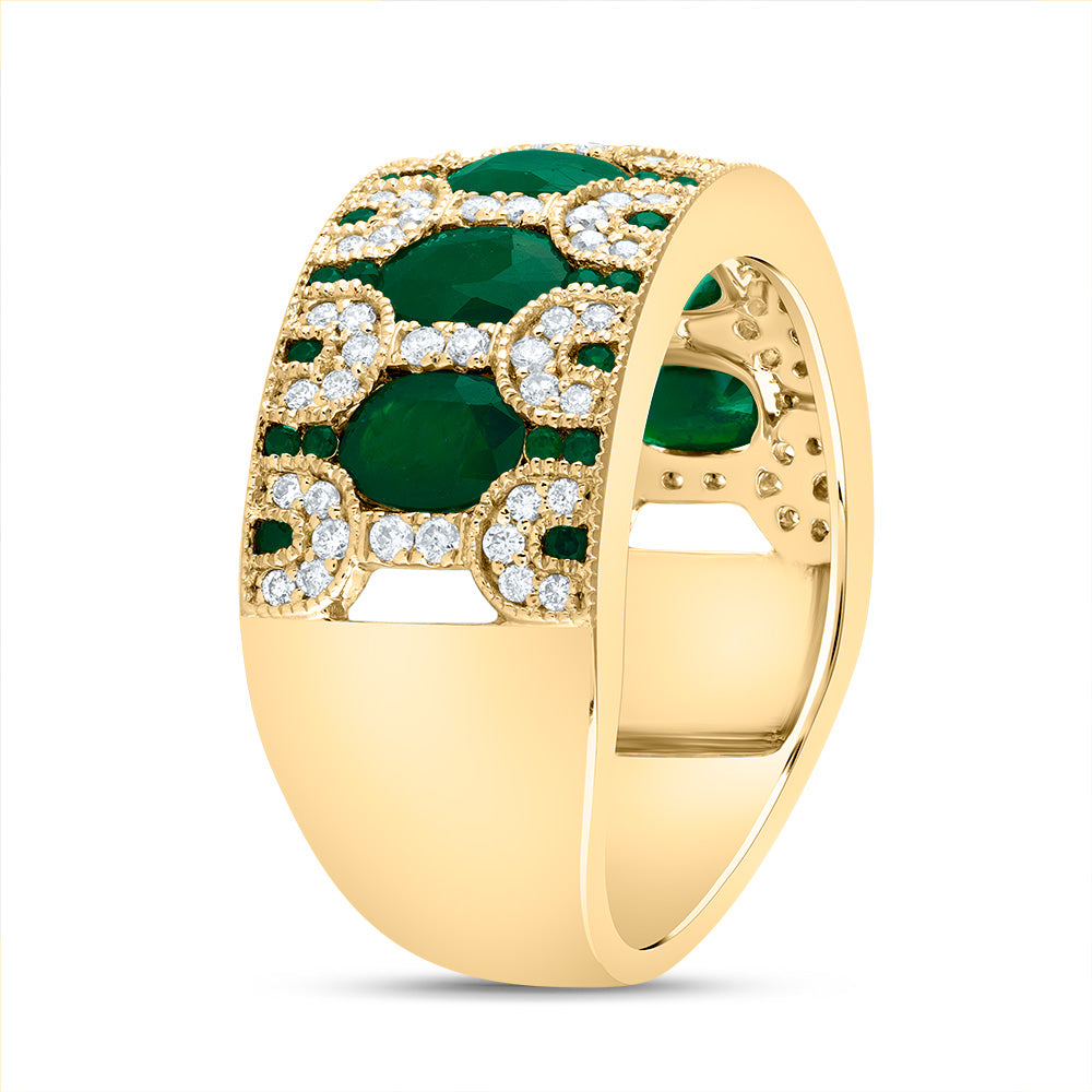 1/3Ctw-Dia Ana M 1 7/8Ctw Ov-Em, 1/6Ctw Rd-Em Nat Gem Ring (6.09 grams)