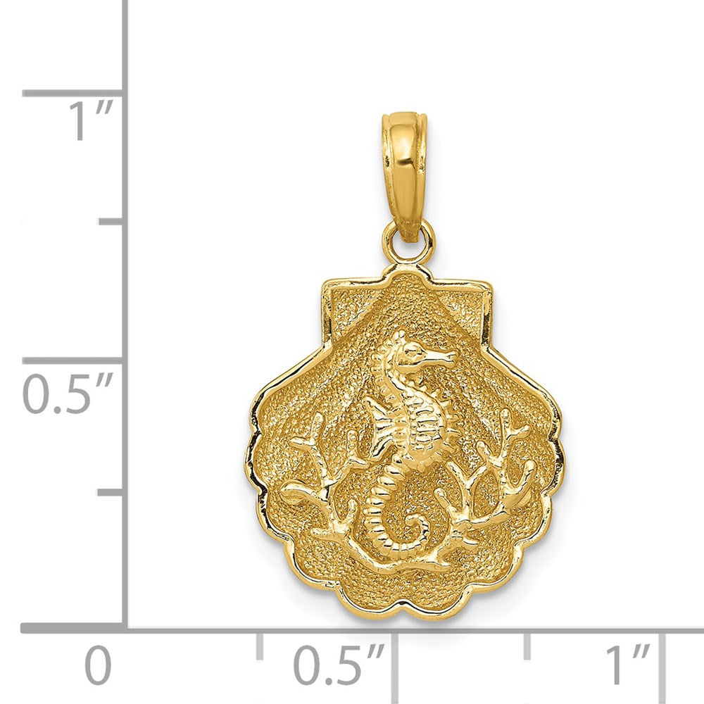 14k Yellow Gold 15 mm Seahorse in a Shell Pendant (2.35 grams)