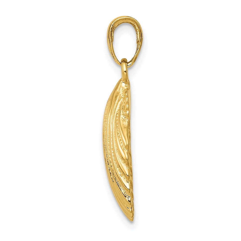 14k Yellow Gold 15 mm Scallop Shell Pendant (2.45 grams)