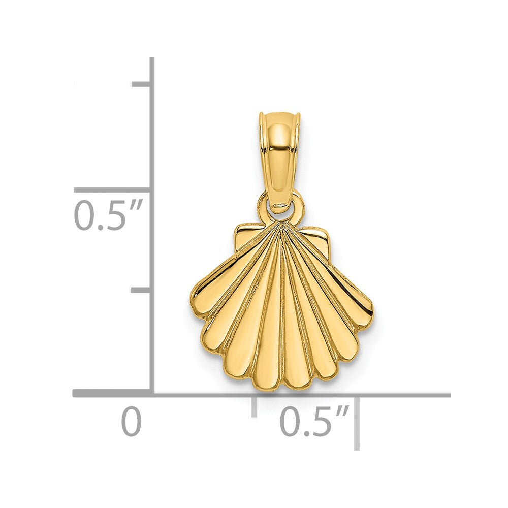 14k Yellow Gold 10.44 mm Polished and Engraved Shell Charm (0.64 grams)