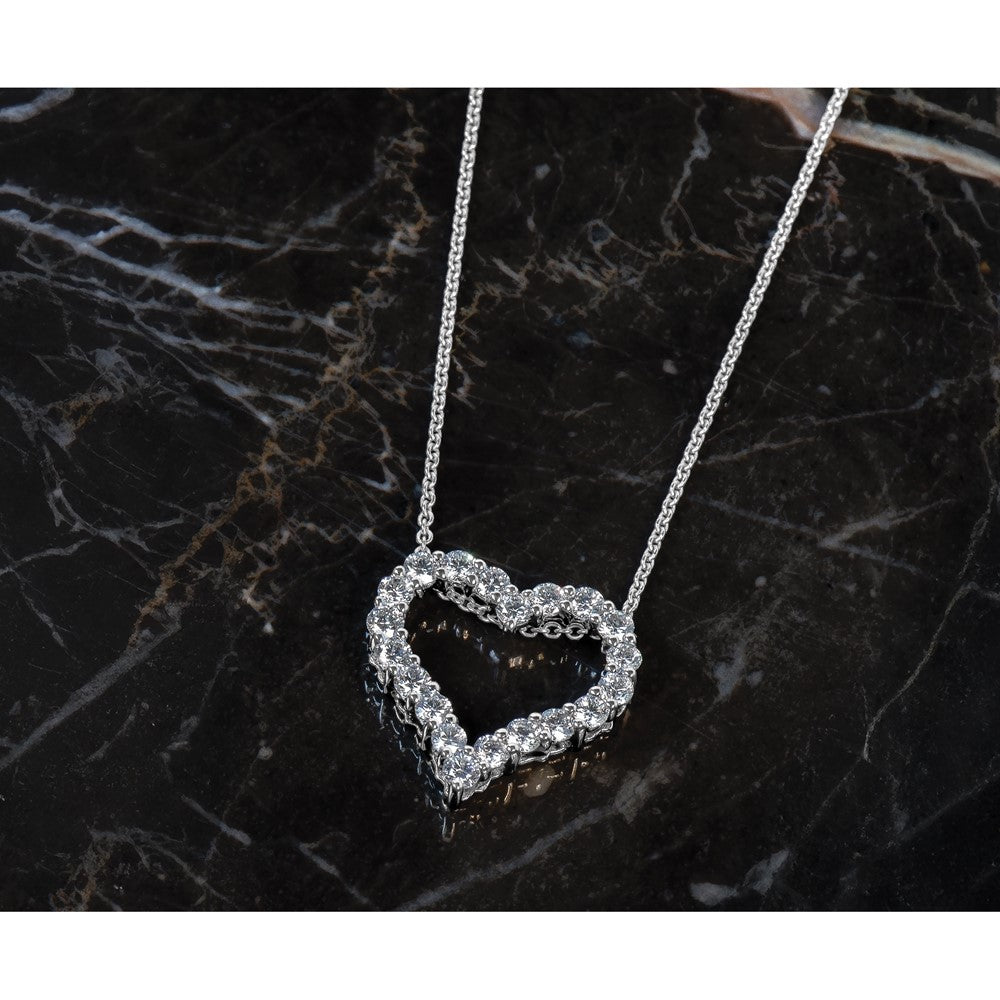 14k White Gold 1 carat Diamond Heart 18 inch Necklace (1.66 grams)