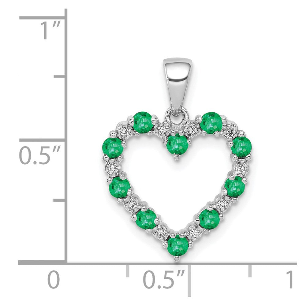 14k White Gold Diamond and Emerald Heart Pendant (1.5 grams)