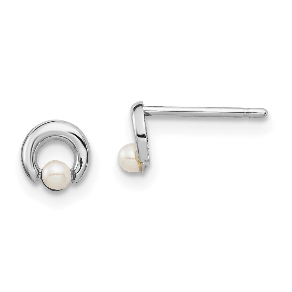 14k White Gold Madi K Button Freshwater Cultured Pearl Circle Post Earrings (0.42 grams)