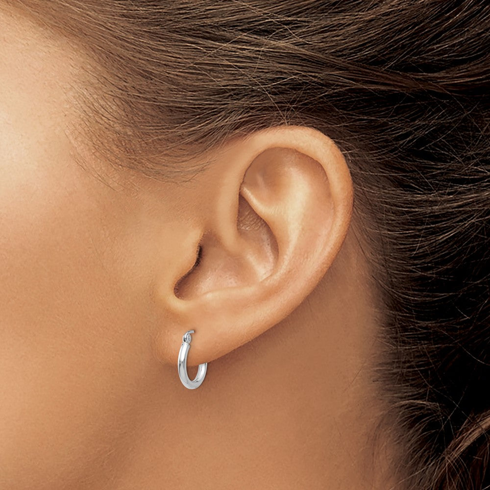14k White Gold 11.5 mm Tube Hoop Earrings (0.79 grams)