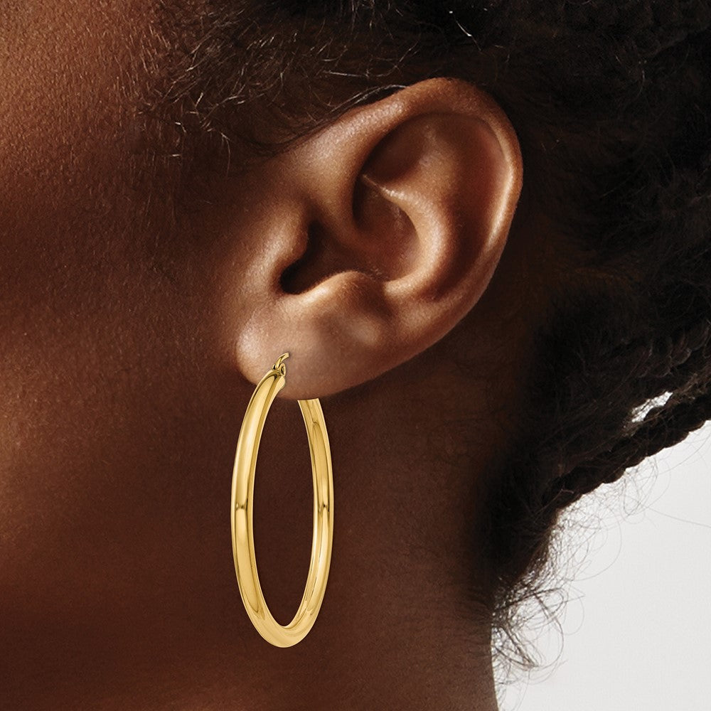 14k Yellow Gold 3 mm Lightweight Tube Hoop Earrings (3 grams)