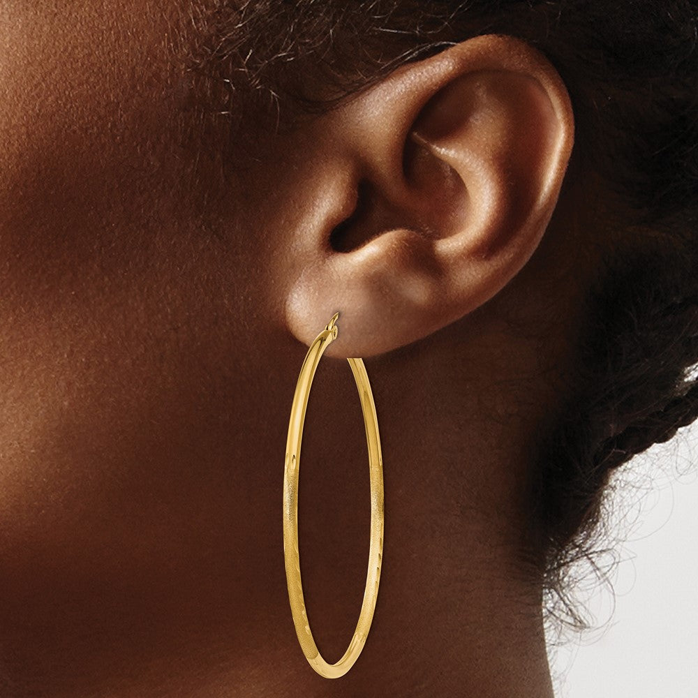 14k Yellow Gold 2 mm Round Tube Hoop Earrings (2.63 grams)