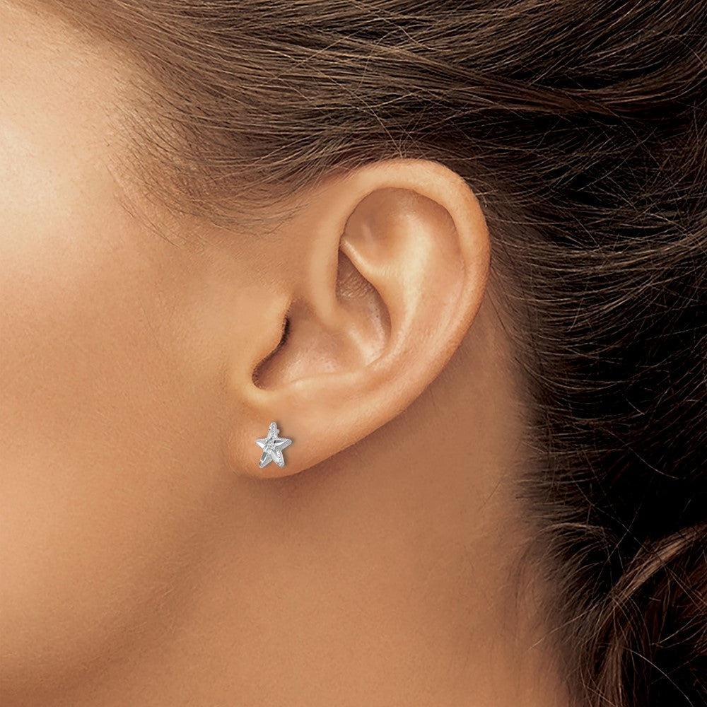 14k White Gold 8 mm Diamond-cut Starfish Earrings (0.71 grams)