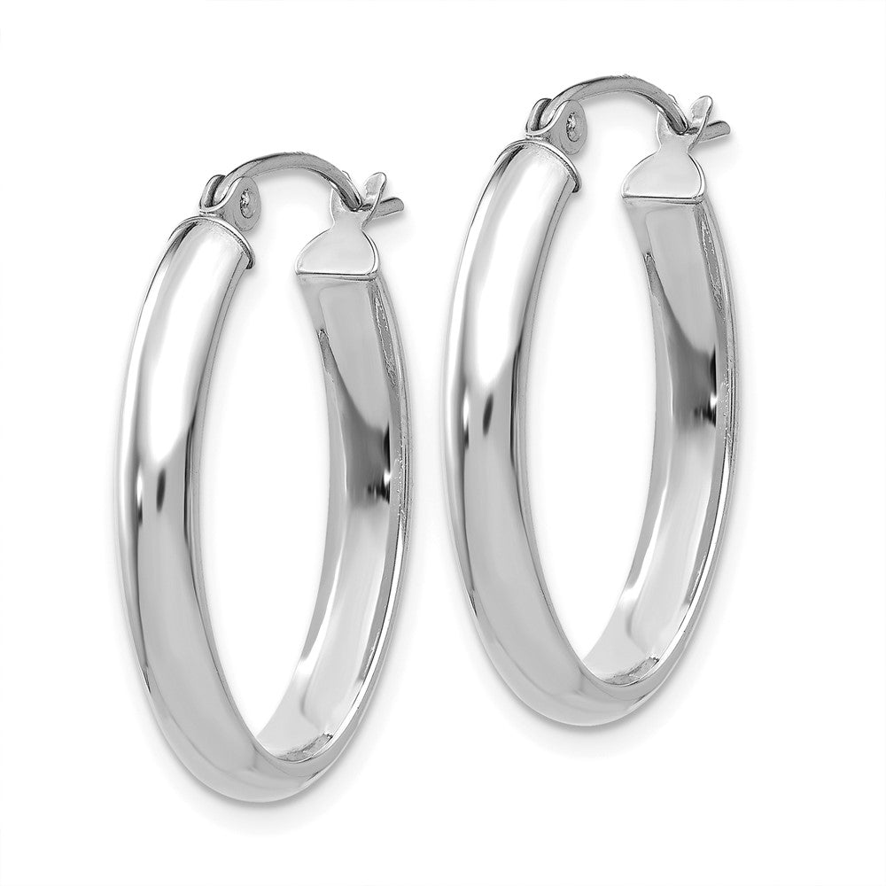 14k White Gold 17 mm Oval Hoop Earrings (1.46 grams)